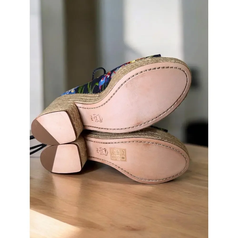 Tory Burch these tory